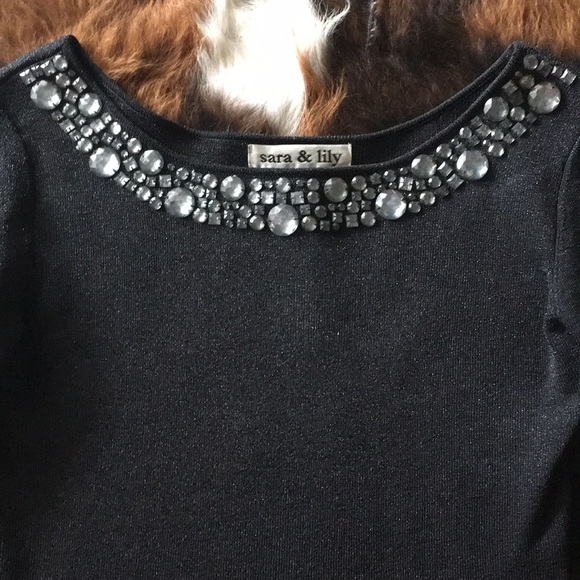 Sara & Lily Long Sleeve Bedazzled Neckline Small - Picture 2 of 2